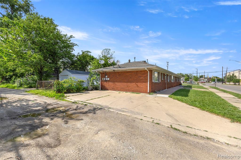 2056 Lafayette Boulevard, Lincoln Park, MI 48146 — Photo 18