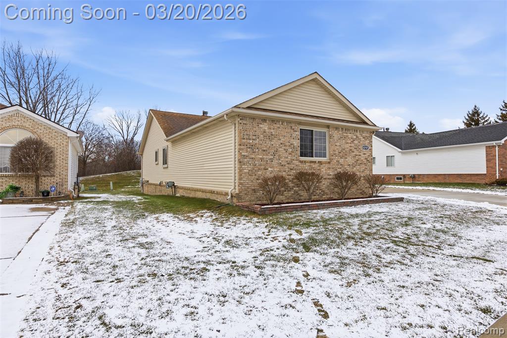 42925 N Hampton Drive, Sterling Heights, MI 48314 — Photo 42