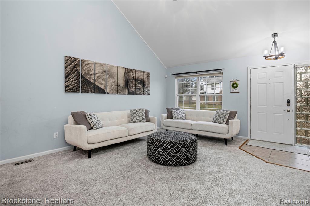 510 Woodland Hills Drive, Walled Lake, MI 48390 — Photo 13
