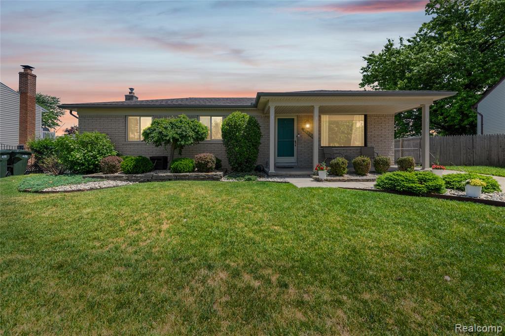 41594 Harvard Drive, Sterling Heights, MI 48313 — Photo 39