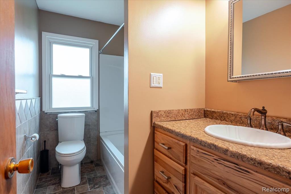 30362 West Road, New Boston, MI 48164 — Photo 14