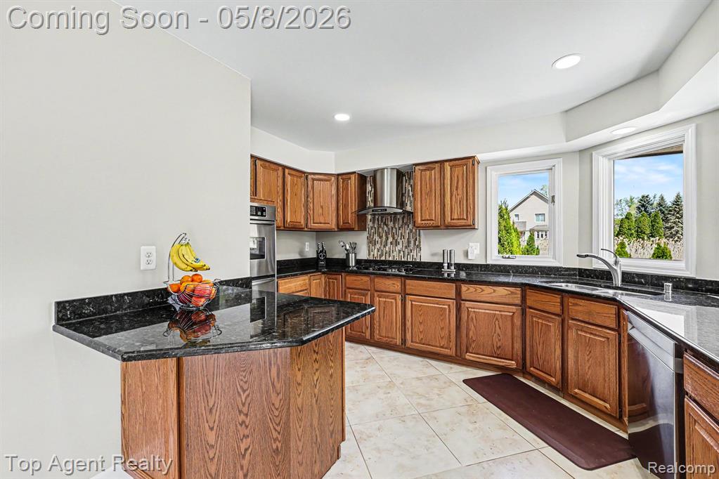50492 Heatherwood Lane, Shelby Twp, MI 48317 — Photo 8