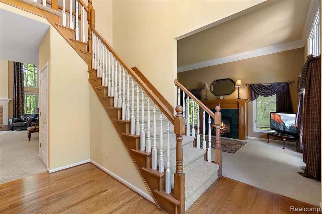 53629 WAYBURN Court, Utica, MI 48315 — Photo 6
