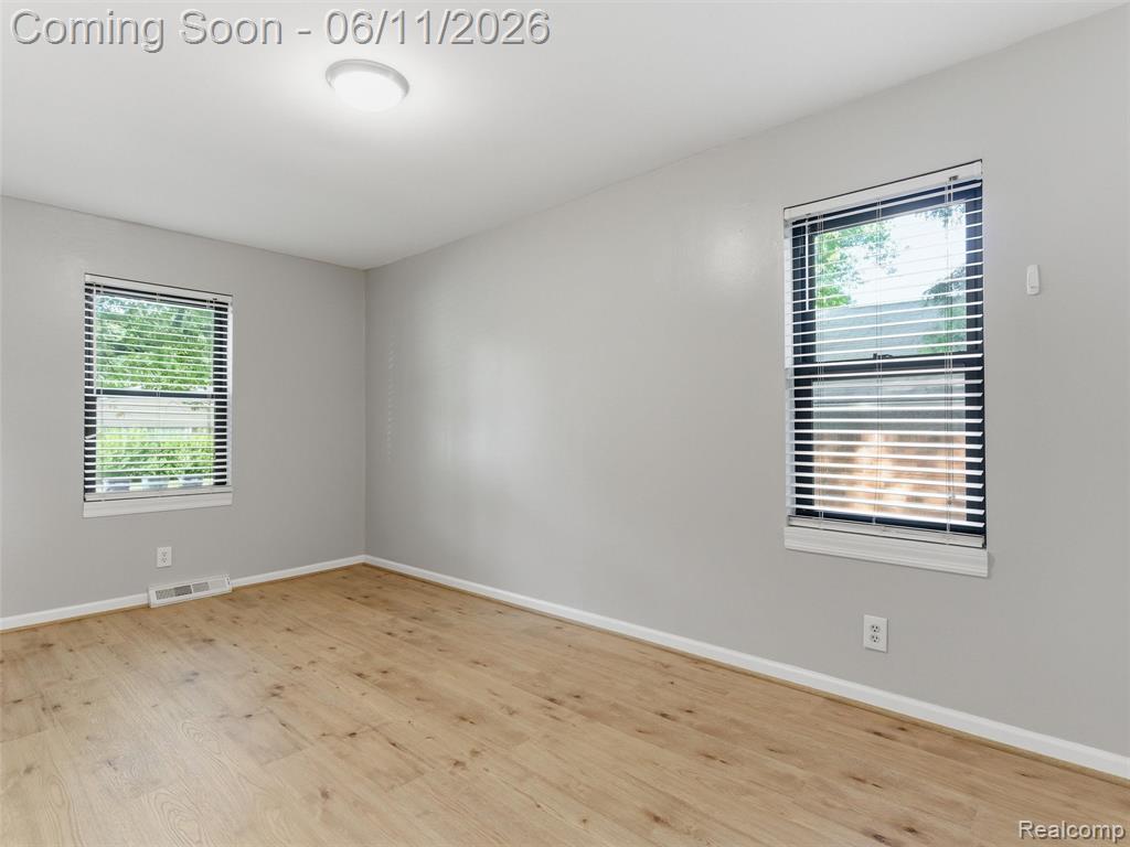 404 La Plaza Court, Royal Oak, MI 48073 — Photo 12