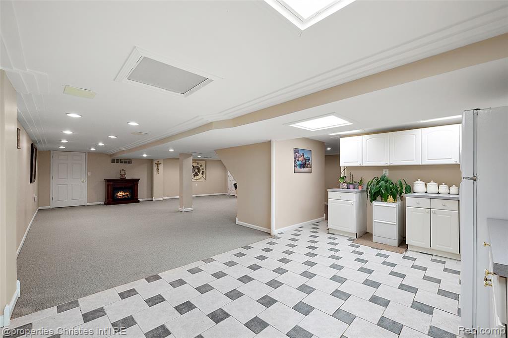 43159 La Bouquet Court, Sterling Heights, MI 48314 — Photo 70