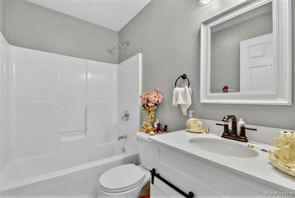 6198 Brancheau Road, Newport, MI 48166 — Photo 33