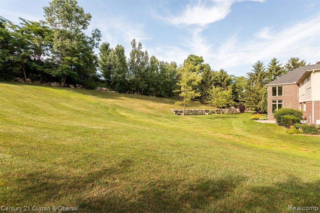 18585 STEEP HOLLOW Court, Northville, MI 48168 — Photo 63