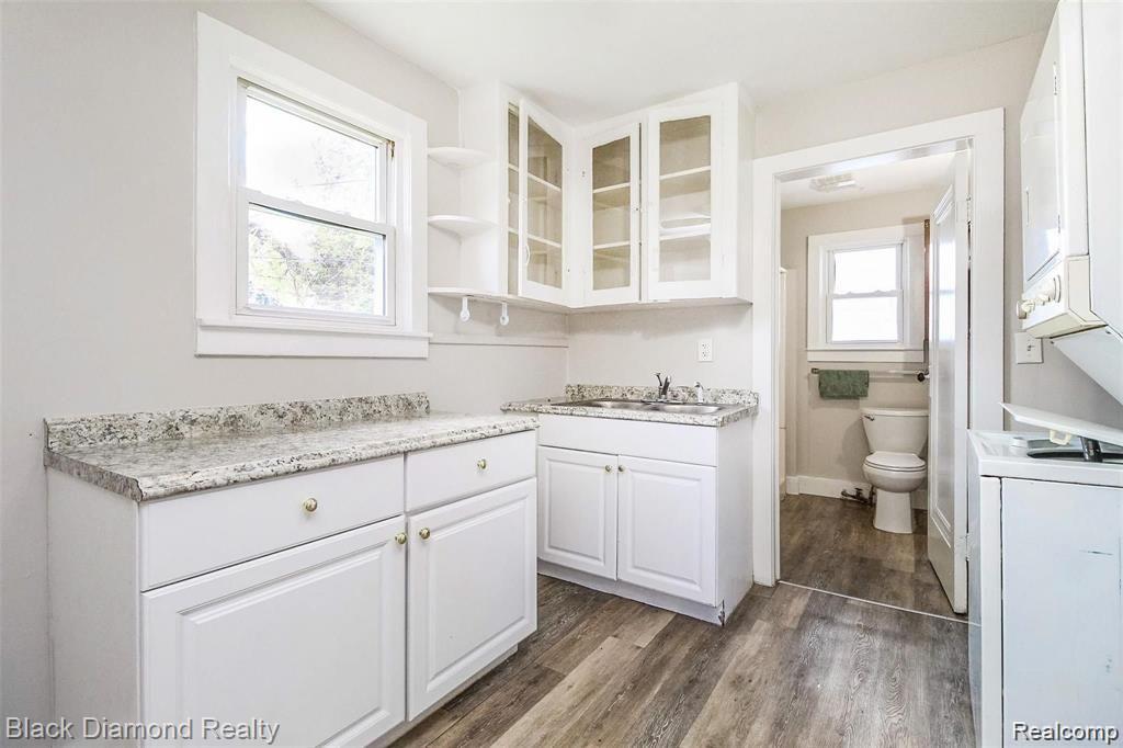 7060 DODGE Avenue, Warren, MI 48091 — Photo 5