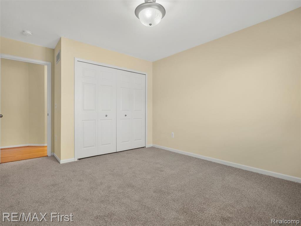 8564 Washington Woods Drive, Washington, MI — Photo 23