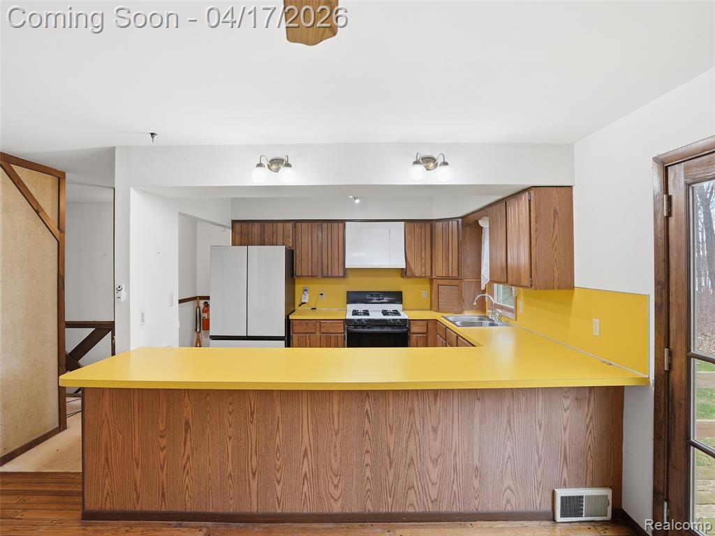 11430 Big Lake Road, Davisburg, MI 48350 — Photo 18