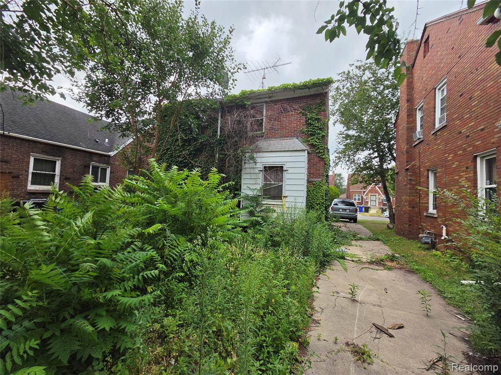 16808 Mendota Street - Photo 4
