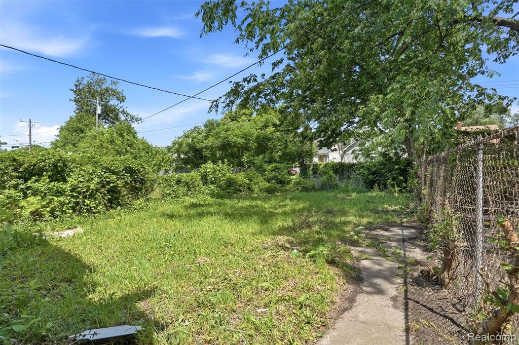 9388 Ward Street, Detroit, MI 48228 — Photo 22