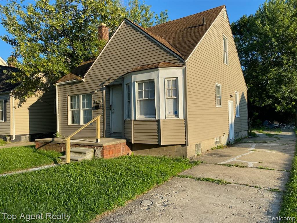 16284 Coram Street, Detroit, MI 48205