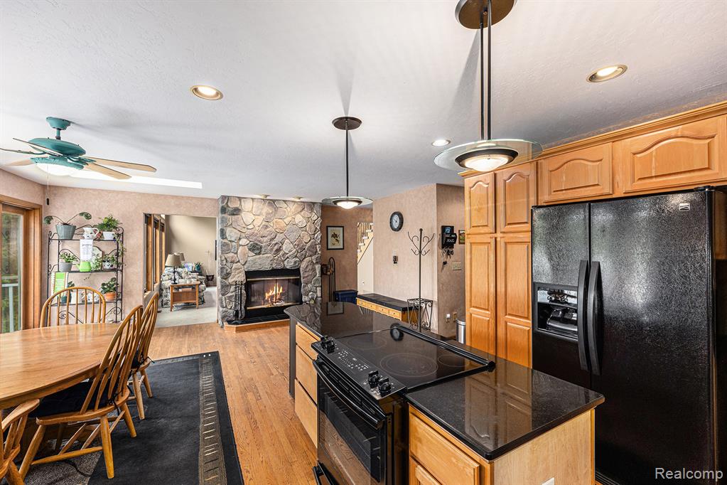 1437 RILLVIEW Court, Metamora, MI 48455 — Photo 12