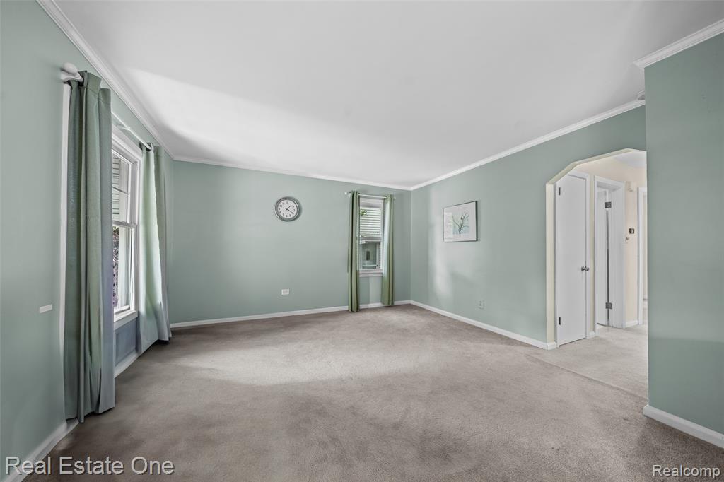 816 N Kenwood Avenue, Royal Oak, MI 48067 — Photo 14