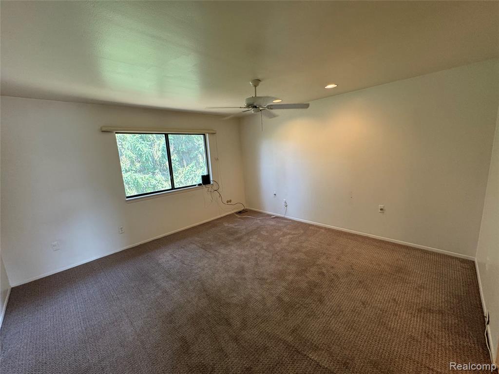5216 Brett Court, West Bloomfield, MI — Photo 14