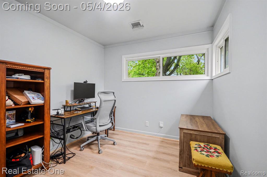 247 Kenyon Drive, Troy, MI 48083 — Photo 11