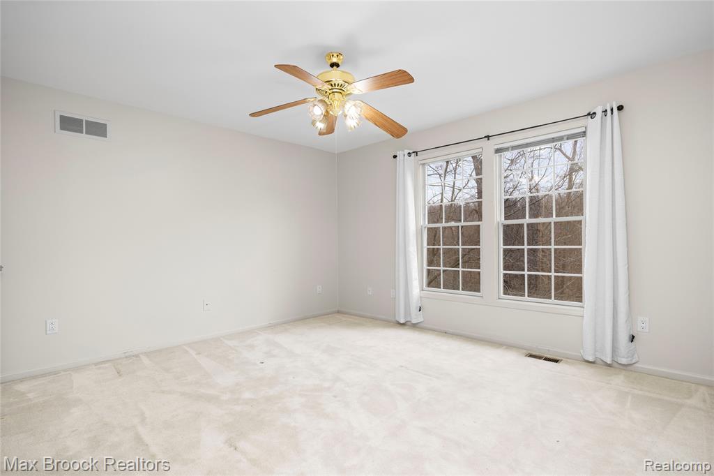 7083 Chatham Court, West Bloomfield, MI — Photo 57