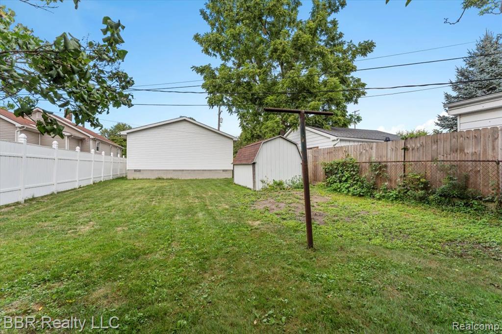 417 St. Joseph Street, Trenton, MI 48183 — Photo 19