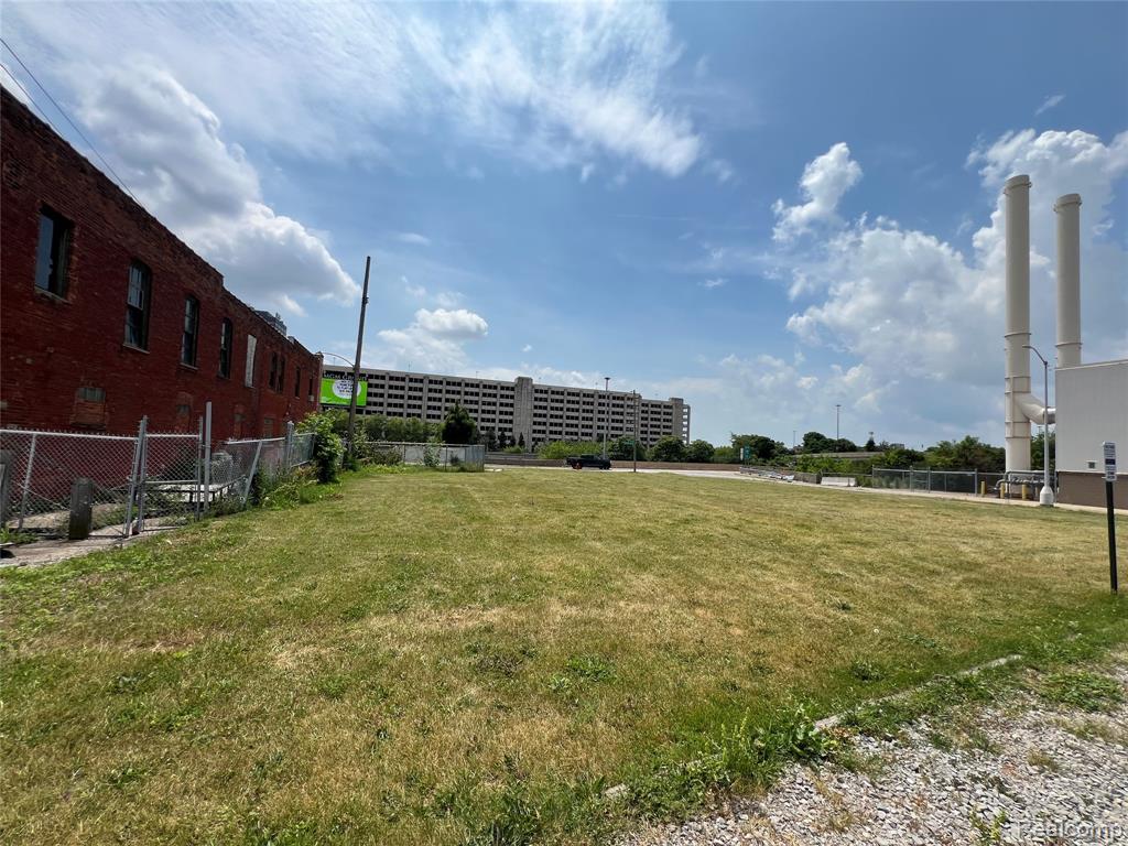 2455 Grand River Avenue, Highland Park, MI 48201 — Photo 15