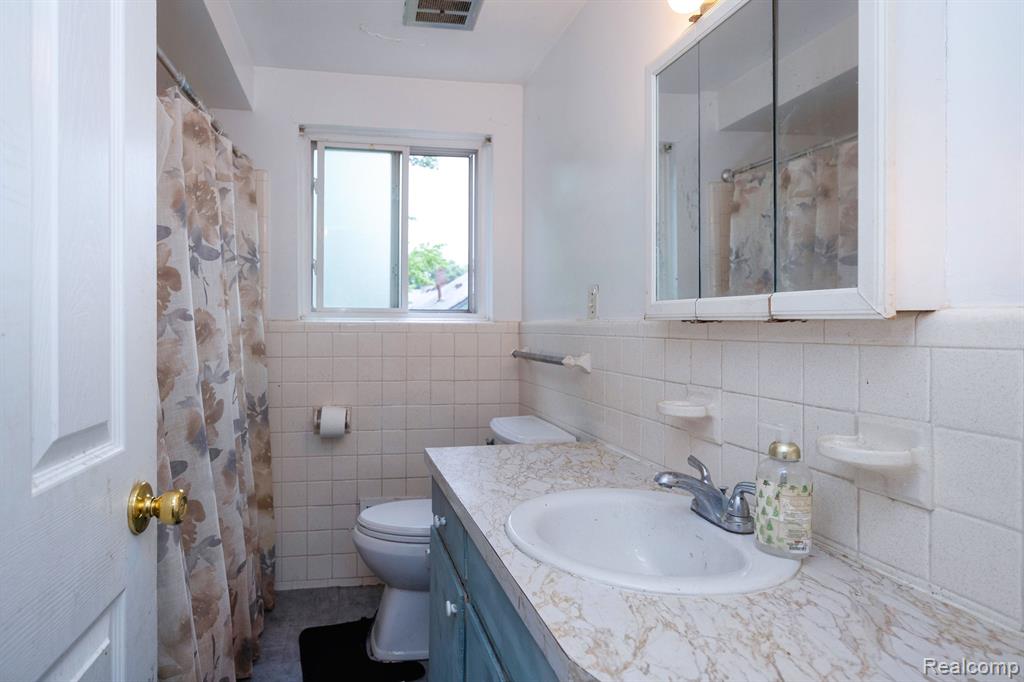 3979 ACADEMY Street, Dearborn Heights, MI 48125 — Photo 12
