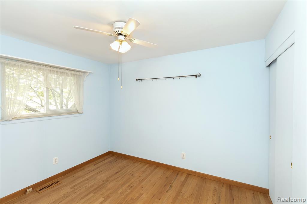 1121 Windham Street, Westland, MI 48186 — Photo 22