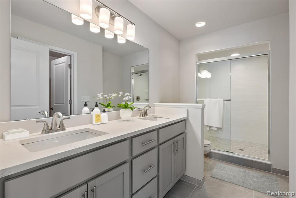 218 Jotham Avenue, Auburn Hills, MI 48326 — Photo 12