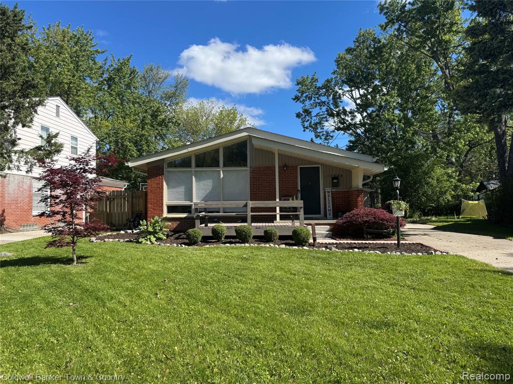 17360 Redwood Avenue, Southfield, MI 48076 — Photo 29