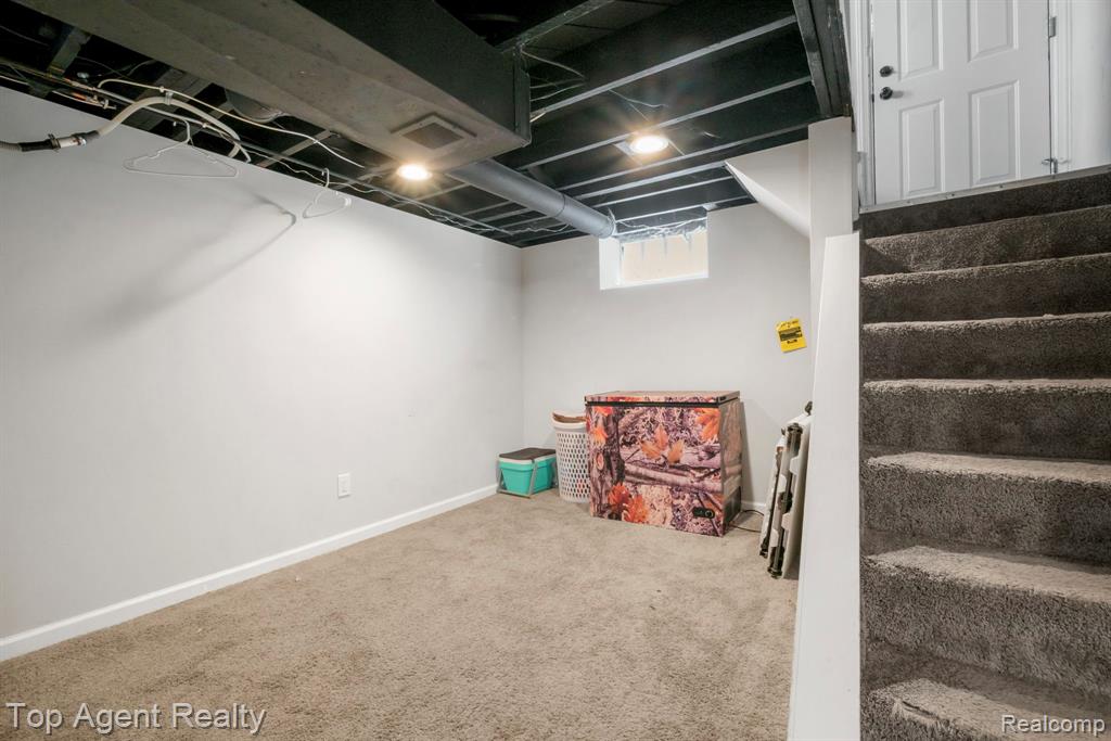 9903 Ruth Avenue, Allen Park, MI 48101 — Photo 18