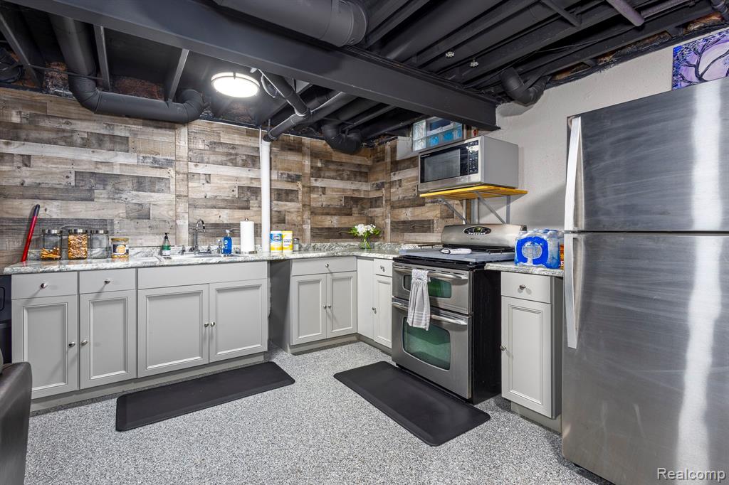 52588 Robins Nest Drive, New Baltimore, MI 48047 — Photo 44