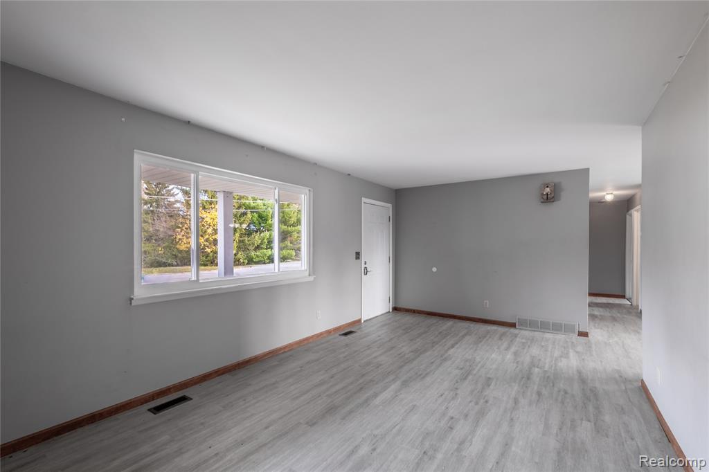 7121 S Fork Drive, Swartz Creek, MI 48473 — Photo 18