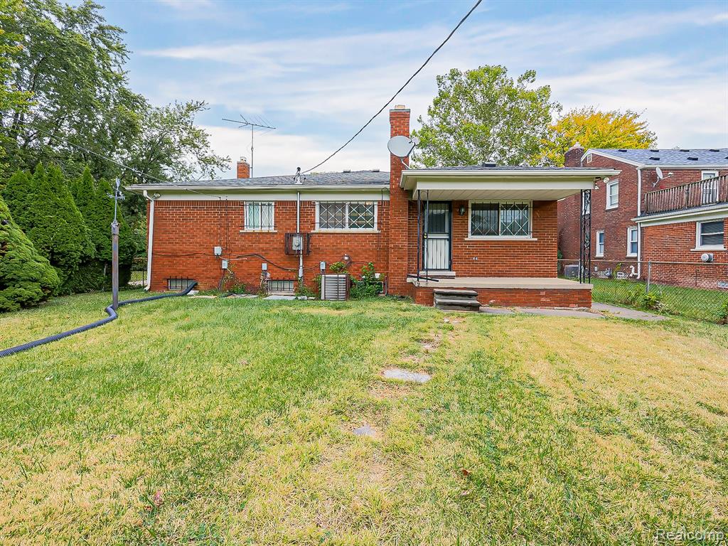 4519 Marseilles Street, Detroit, MI 48224 — Photo 13