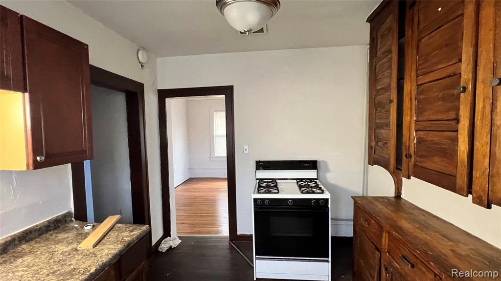 4901 Whitfield Street, Detroit, MI 48204 — Photo 11