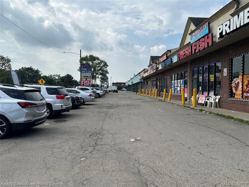 19005 Telegraph RD, Detroit, MI 48219 — Photo 20