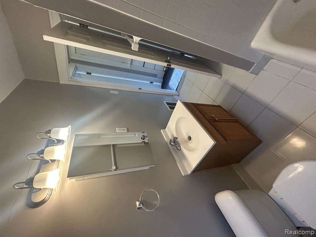 14716 Archdale Unit 2 Street, Detroit, MI 48227 — Photo 20