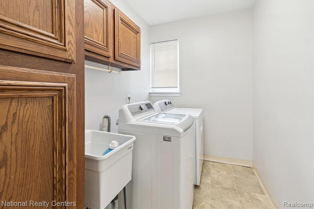12387 Cedar Drive, Shelby Twp, MI 48315 — Photo 8