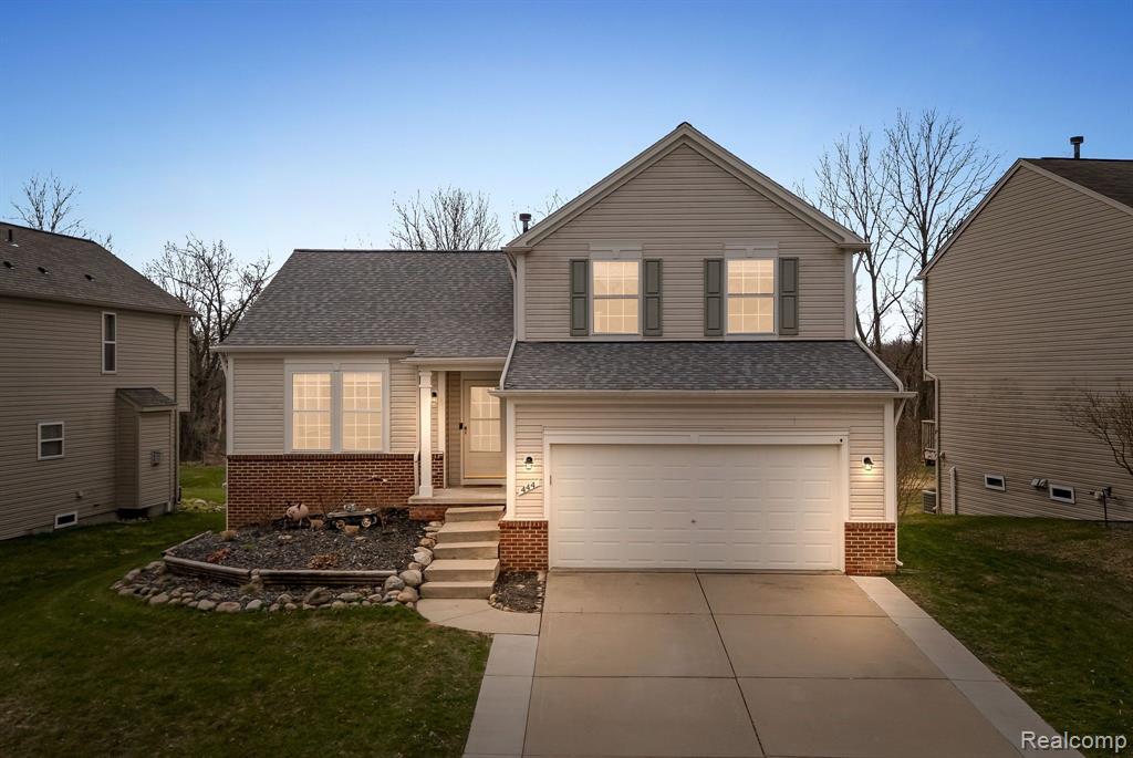 444 OTTER RUN Road, Holly, MI 48442 — front exterior