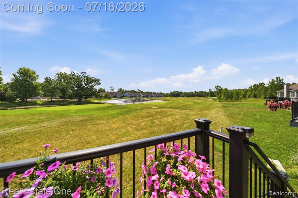10641 Lone Oak Circle, Grand Blanc, MI 48439 — Photo 38