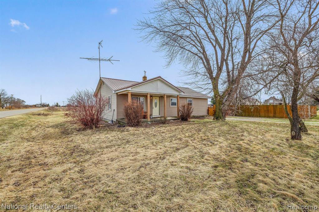 4511 LENTZ Road, Standish, MI 48658 — Photo 2