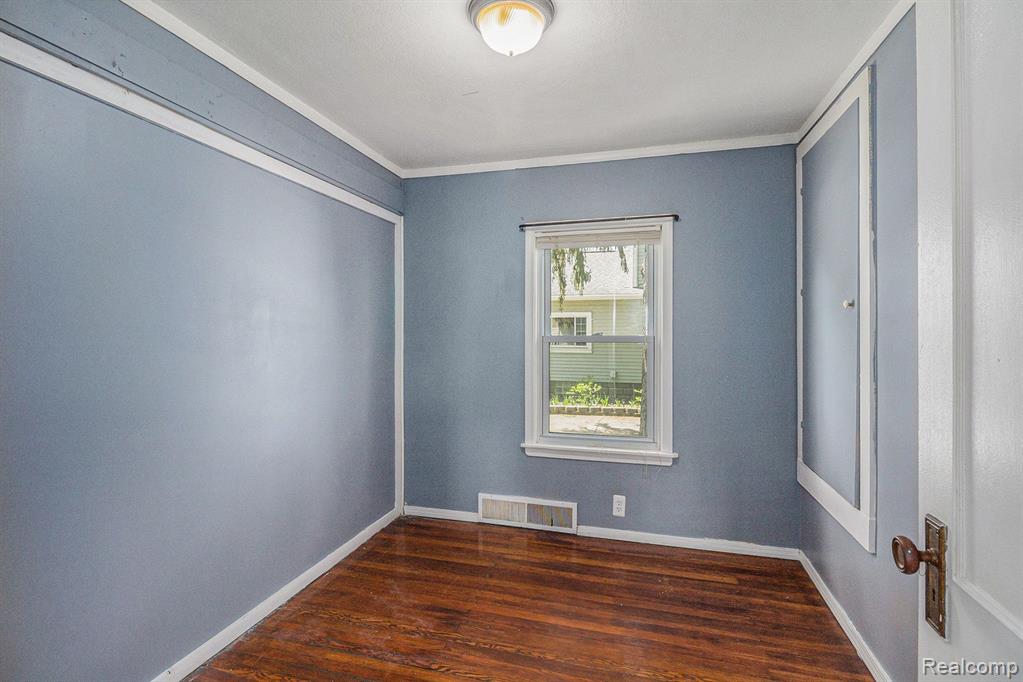 416 W CAROLINE Street, Fenton, MI 48430 — Photo 5