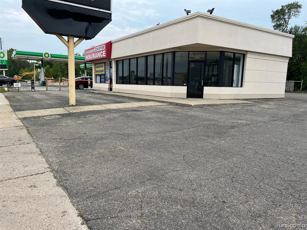 810 S DORT, Flint, MI 48503 — Photo 2