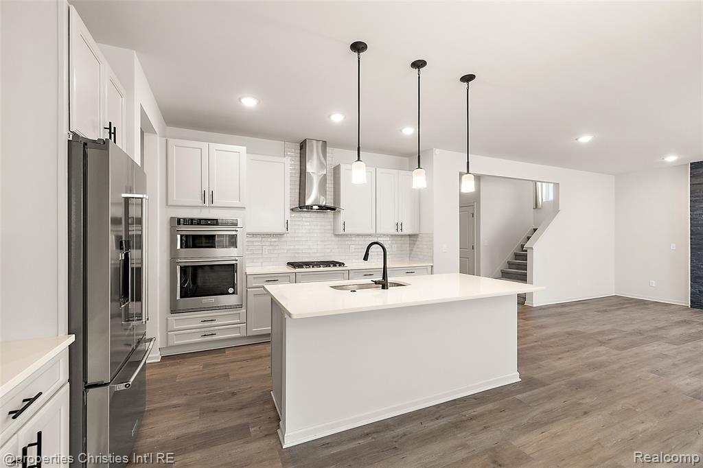 2436 Parkshore Drive, Commerce Twp, MI 48382 — Photo 16
