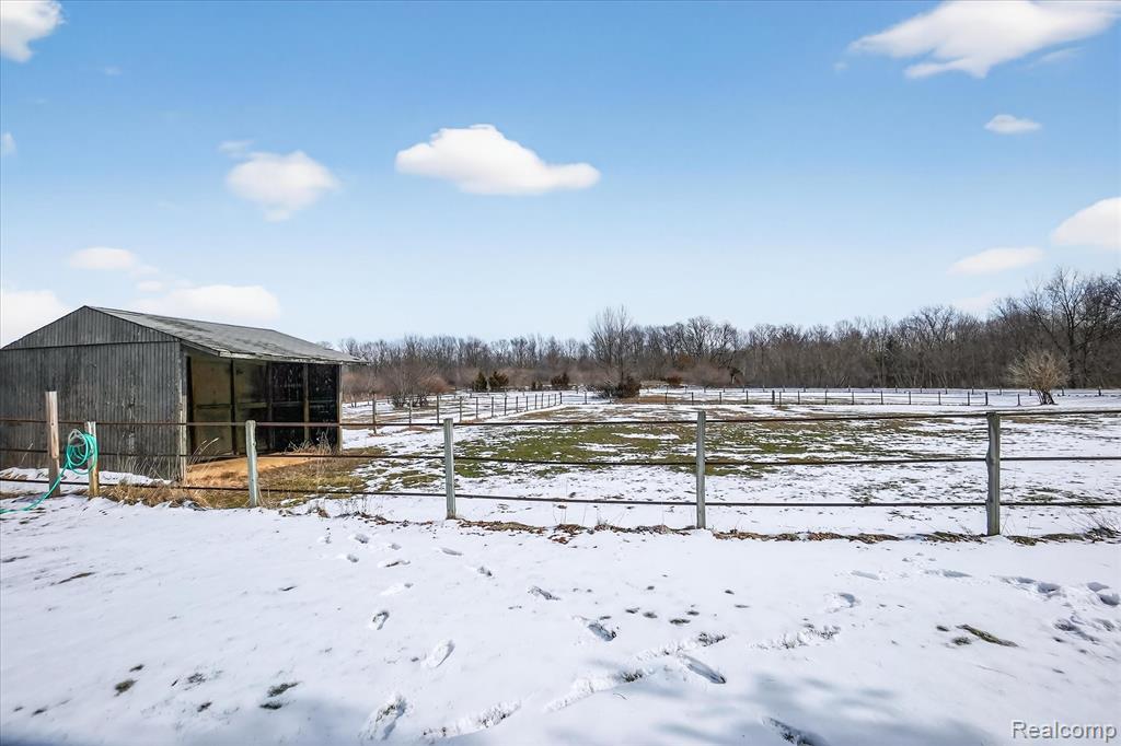 14463 Seymour Road, Linden, MI 48451 — Photo 54