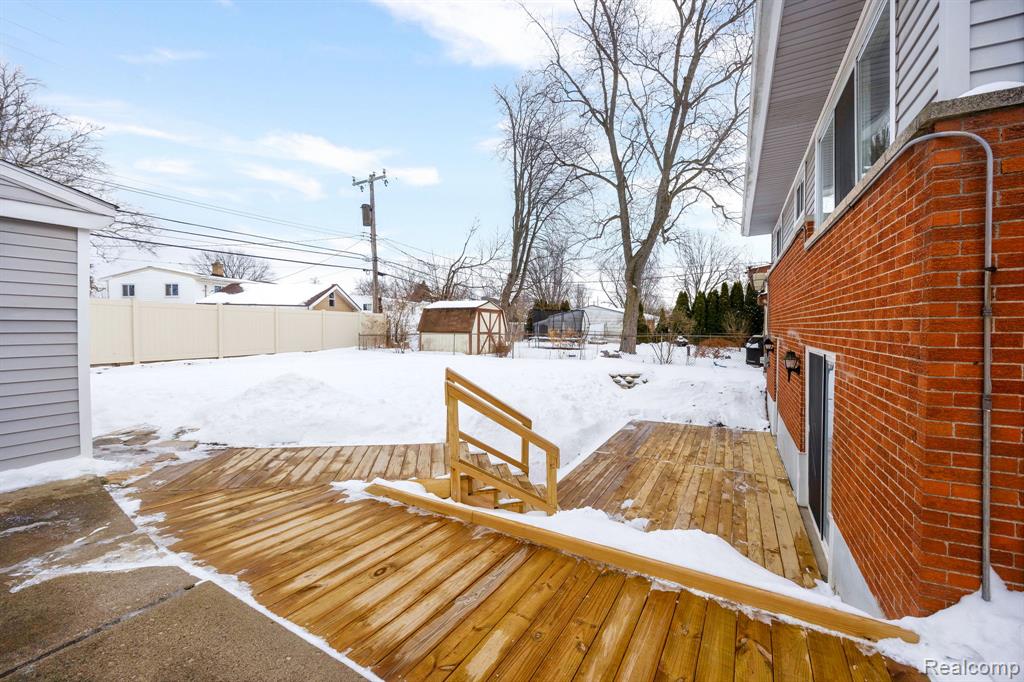 23452 Astrid Lane, Rockwood, MI — Photo 13