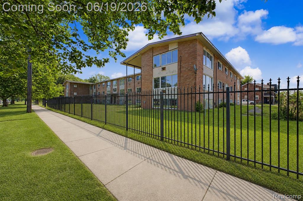 14440 Frankfort Street - Photo 3