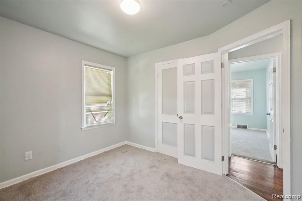 9976 Warwick Street, Detroit, MI 48228 — Photo 19