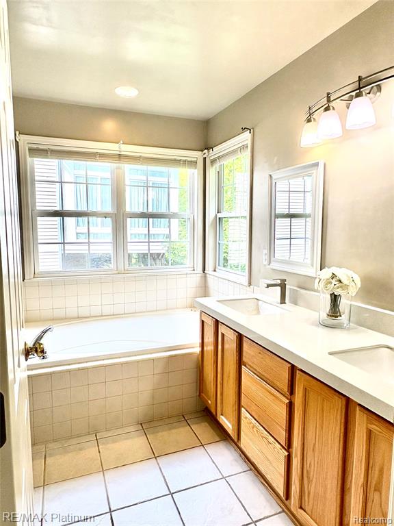 5089 Northfield Drive, Howell, MI 48843 — Photo 14