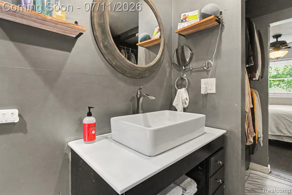 740 E 10 Mile Road, Ferndale, MI 48220 — Photo 21