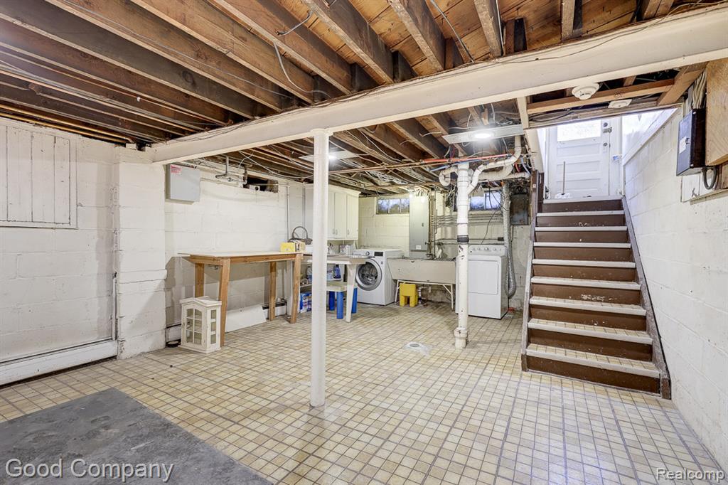 19 Oakdale Boulevard, Pleasant Ridge, MI — Photo 52