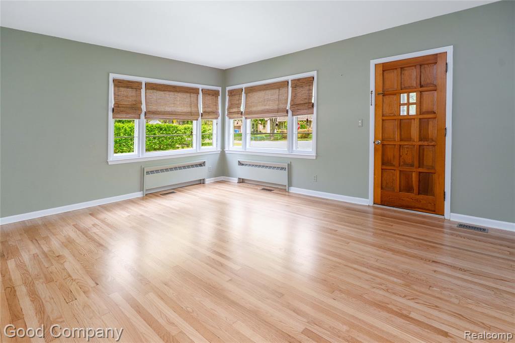312 Dover Road, Waterford, MI 48328 — Photo 9